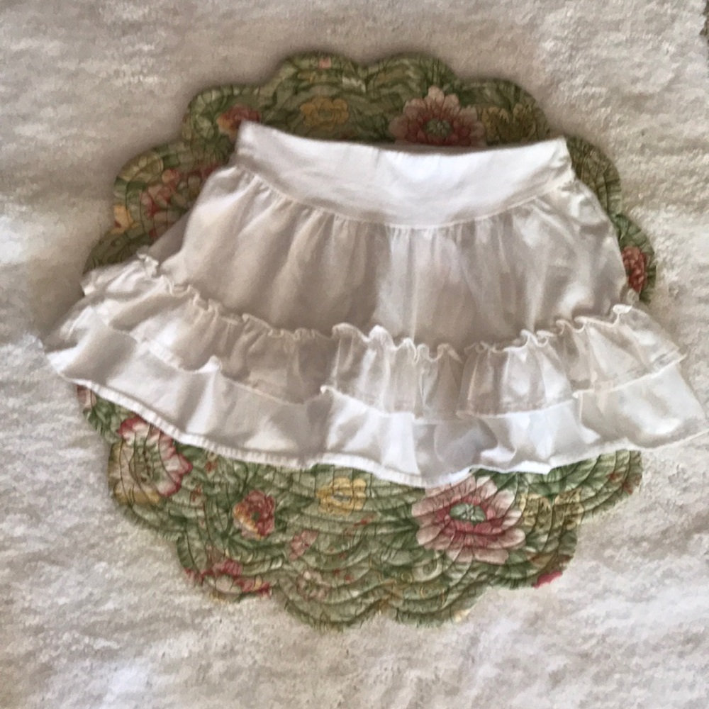 Lands’ End white skort